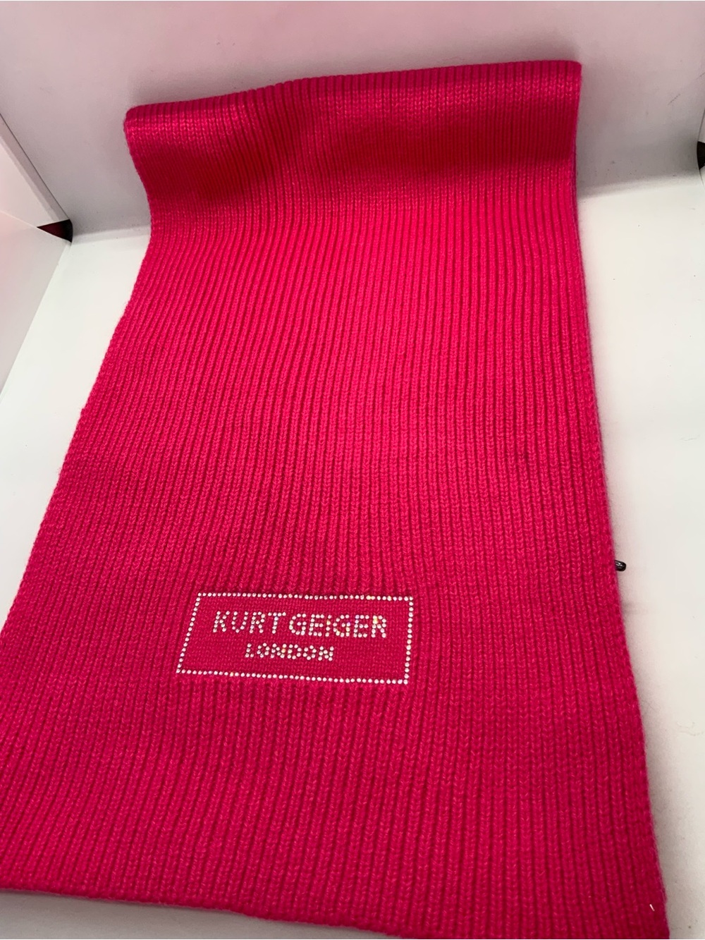 Kurt Geiger Vibrant Fuchsia Ribbed Scarf with Logo